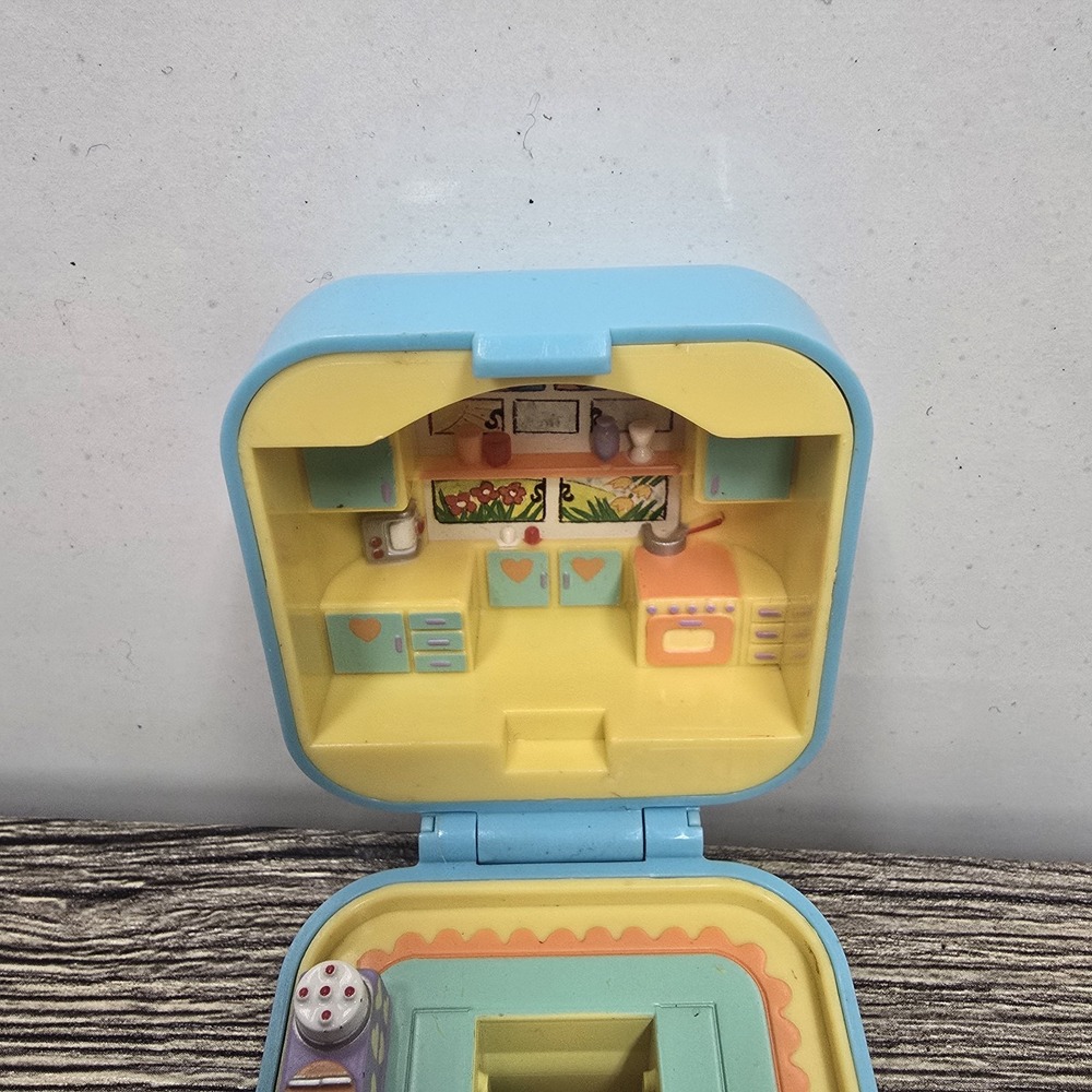 Polly Pocket Dinnertime Ring and Ring Case 1991 Vintage Bluebird Compact Only‎ - Picture 2 of 8